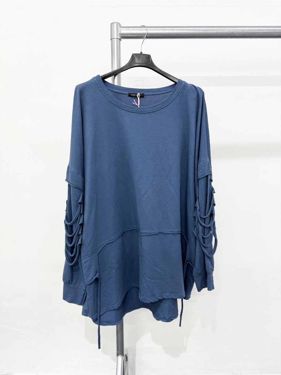 Pure Stretchy Cotton Plus Size Size Top With Distressed Slashing Sleeves