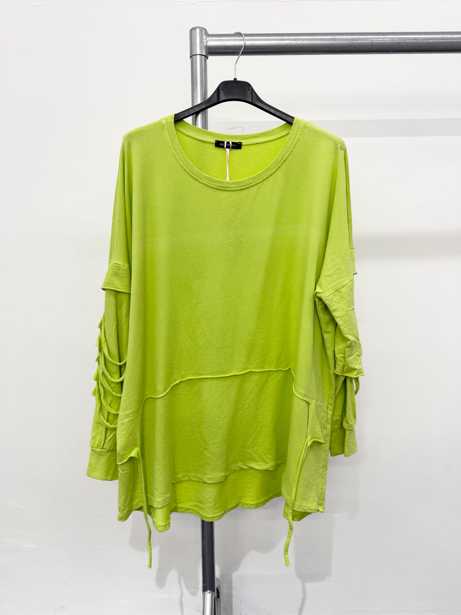 Pure Stretchy Cotton Plus Size Size Top With Distressed Slashing Sleeves