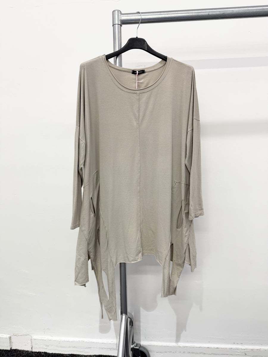 Pure Stretchy Cotton Plus Size Friendly Top With Distressed Slashing Design Asymmetric