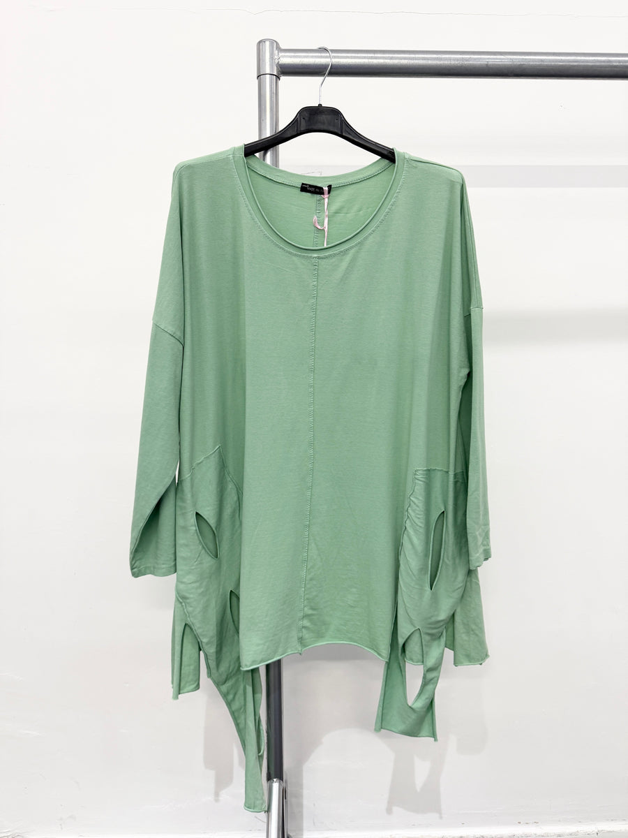 Pure Stretchy Cotton Plus Size Friendly Top With Distressed Slashing Design Asymmetric