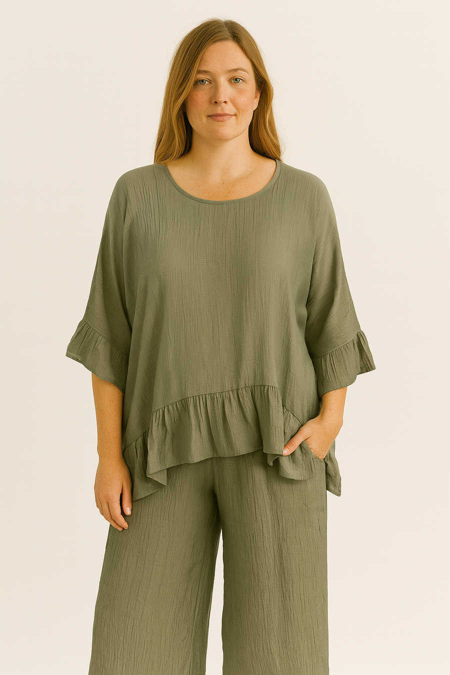 RUFFLE HEM PLUS SIZE FRIEND TOP AND PANTS SET