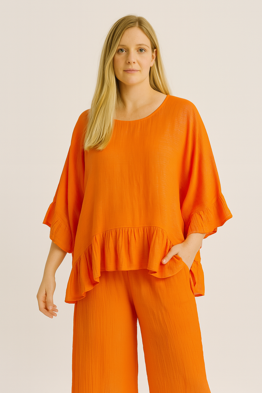 RUFFLE HEM PLUS SIZE FRIEND TOP AND PANTS SET