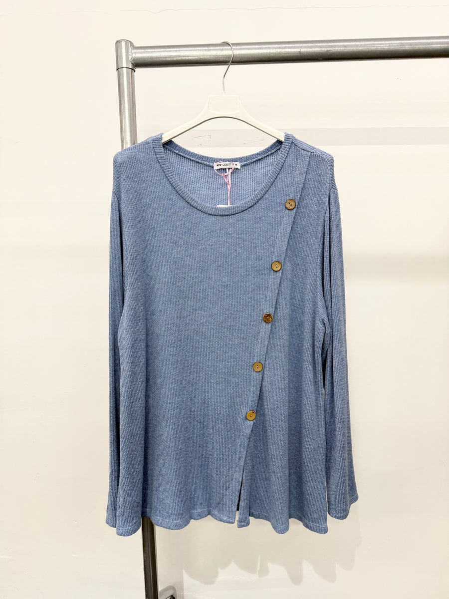 WOOL BLEND LIGHTWEIGHT KNIT TOP WITH DECORATIVE WOODEN BUTTONS