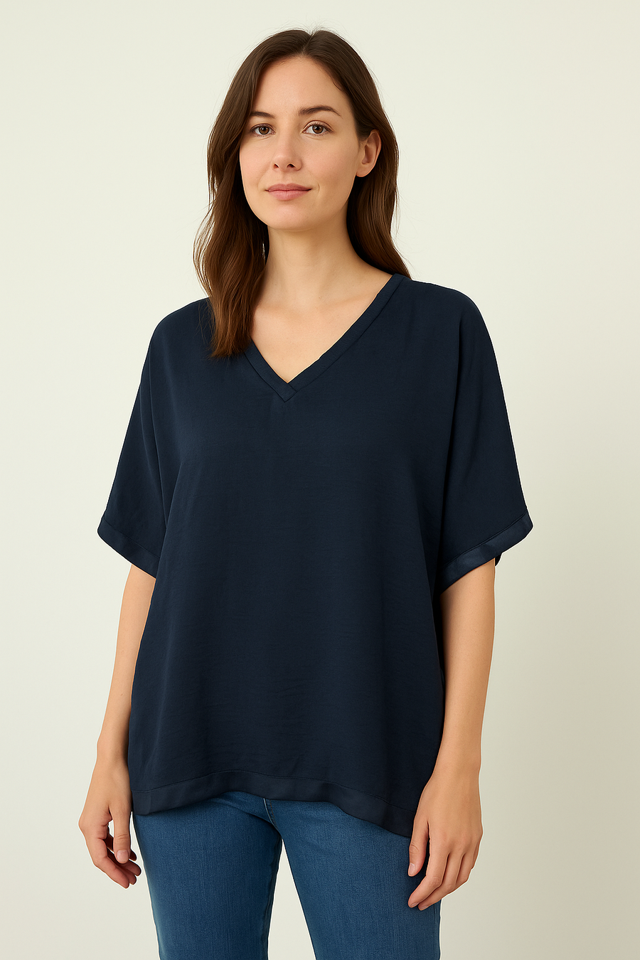 SATIN HEM V NECK TOP