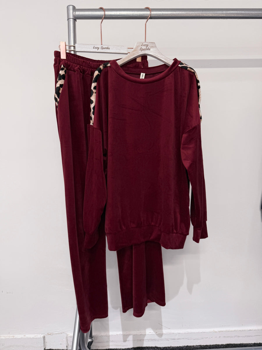 Soft Velour Set With Leopard Print Trims And Pockets On Wide Leg Trousers