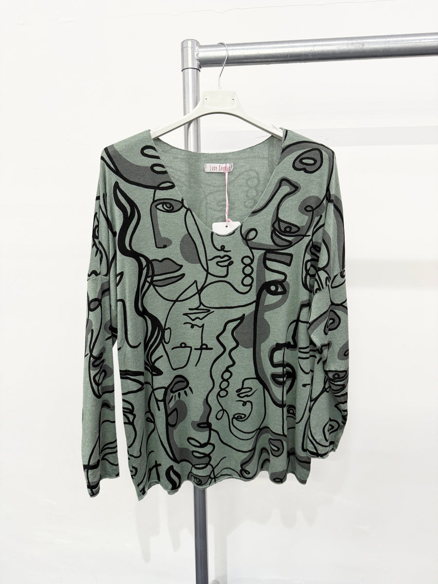 LIGHTWEIGHT KNIT TOP WITH ART PRINT DESIGN ALL OVER