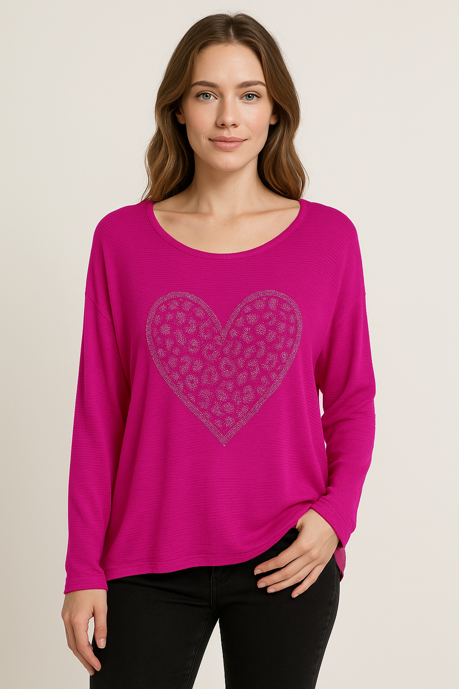 LIGHTWEIGHT KNIT TOP WITH CRYSTAL DIAMANTE'S HEART DESIGN ON FRONT