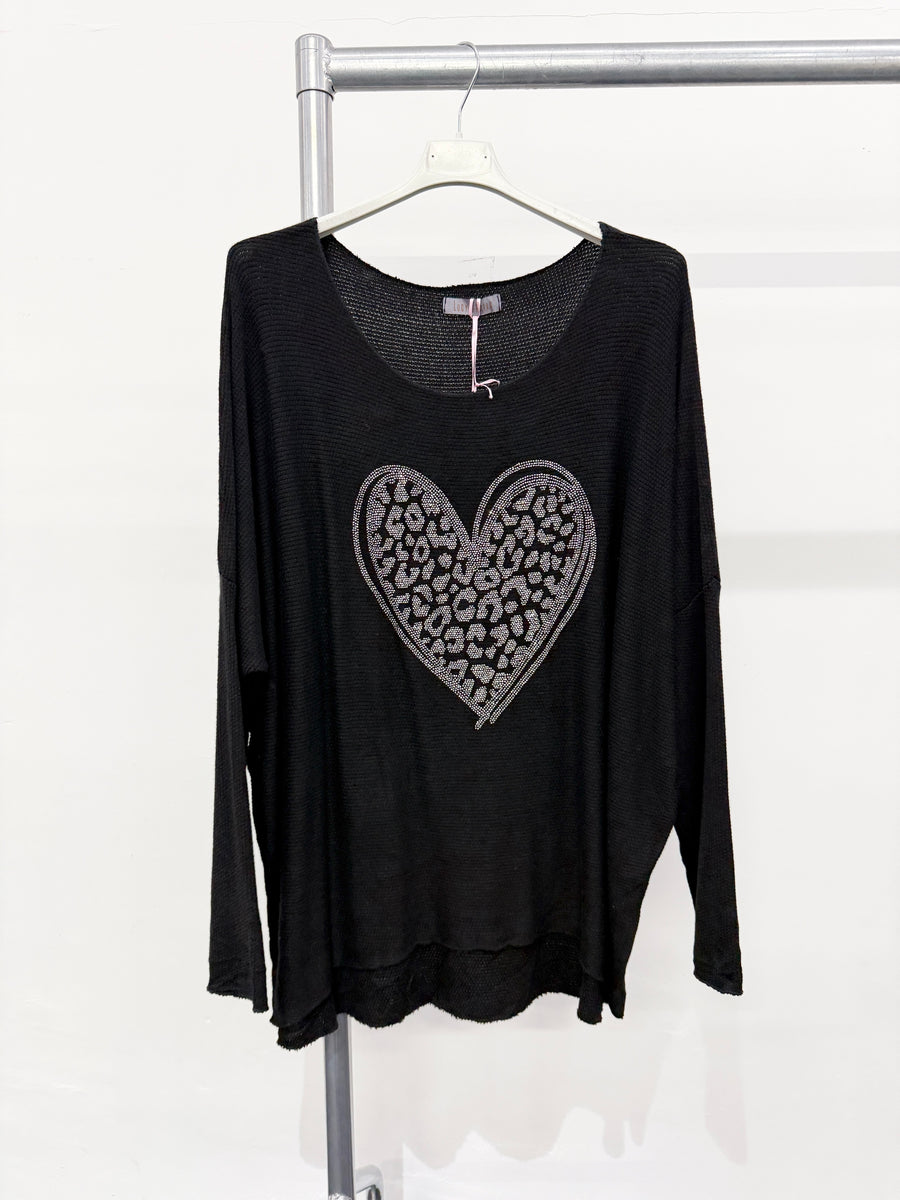 LIGHTWEIGHT KNIT TOP WITH CRYSTAL DIAMANTE'S HEART DESIGN ON FRONT