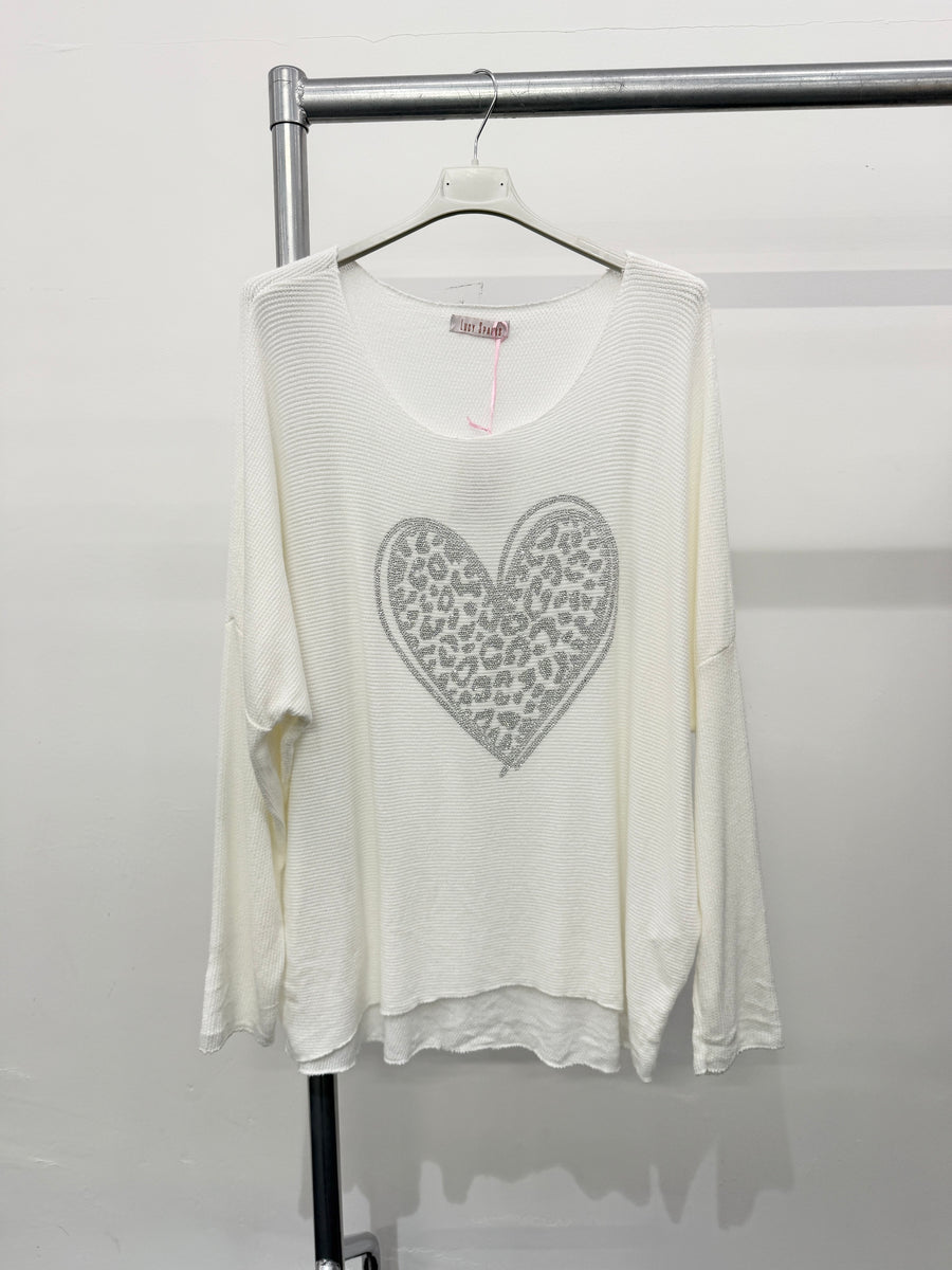 LIGHTWEIGHT KNIT TOP WITH CRYSTAL DIAMANTE'S HEART DESIGN ON FRONT