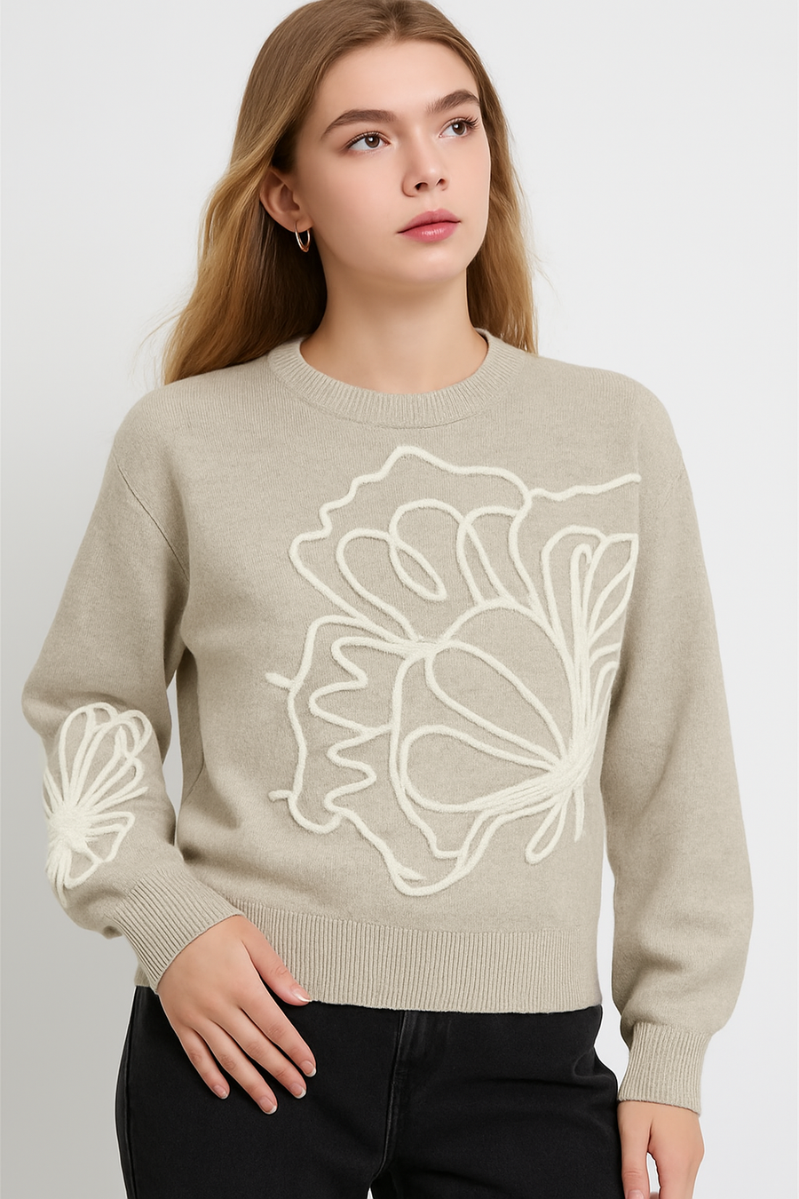 KNITTED JUMPER WITH FRONT AND SLEEVE DESIGN