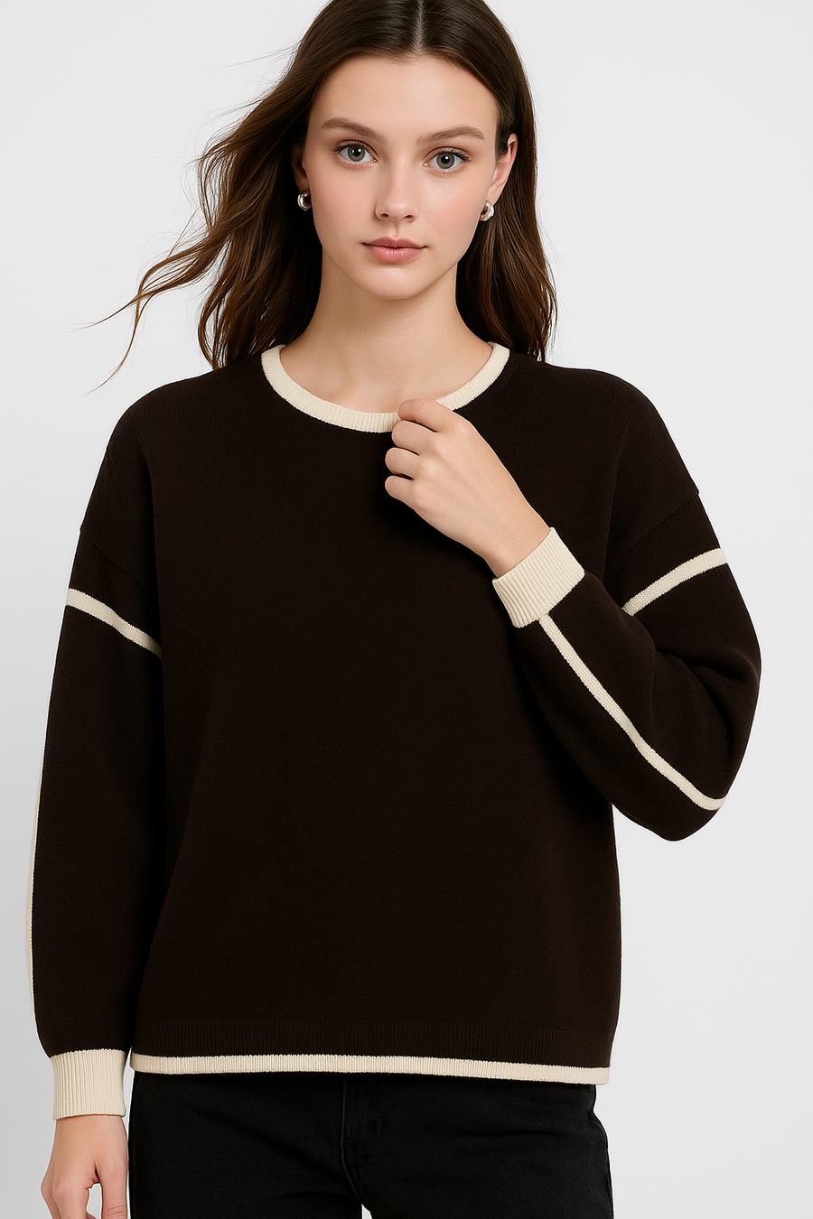 KNITTED JUMPER WITH CONTRASTING COLOUR DETAILS