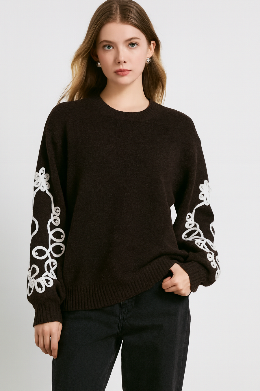 CHUNKY KNITTED JUMPER WITH EMBELLISHED SLEEVES