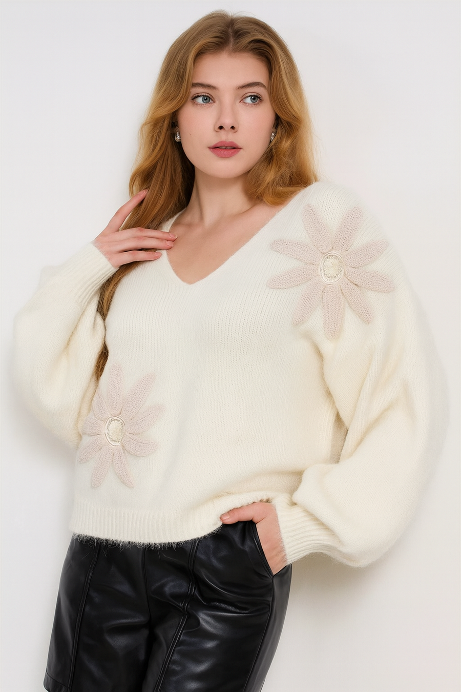 CHUNKY SOFT KNIT OVERSIZED JUMPER WITH FLORAL EMBELLISHMENT