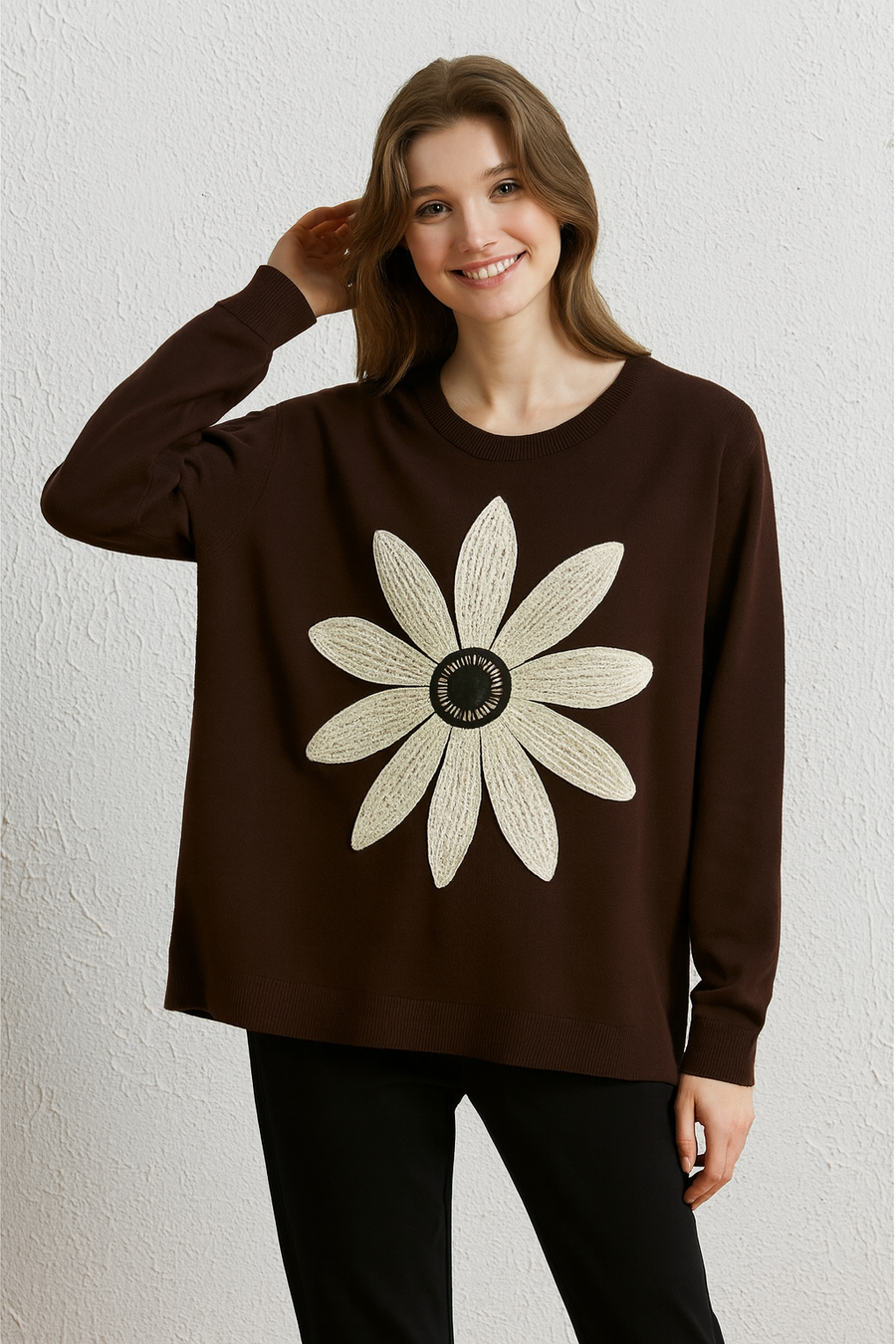 PLUS SIZE SOFT KNIT JUMPER WITH FLOWER DESIGN ON FRONT