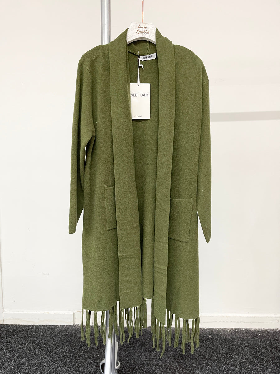 Heavy Knit Fringed Hem Cardigan With Pockets