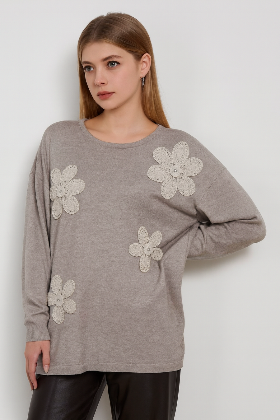 FLORAL EMBELLISHED SOFT KNIT JUMPER