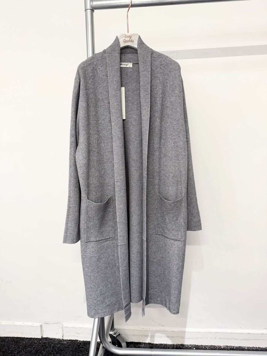 Luxury Heavy Knit Cardigan With Pockets