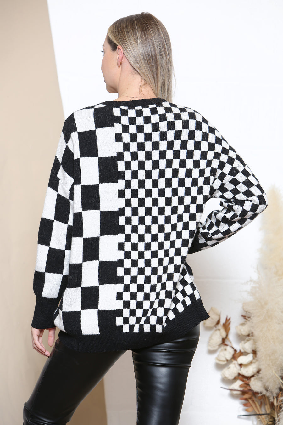 Relaxed fit checker pattern jumper