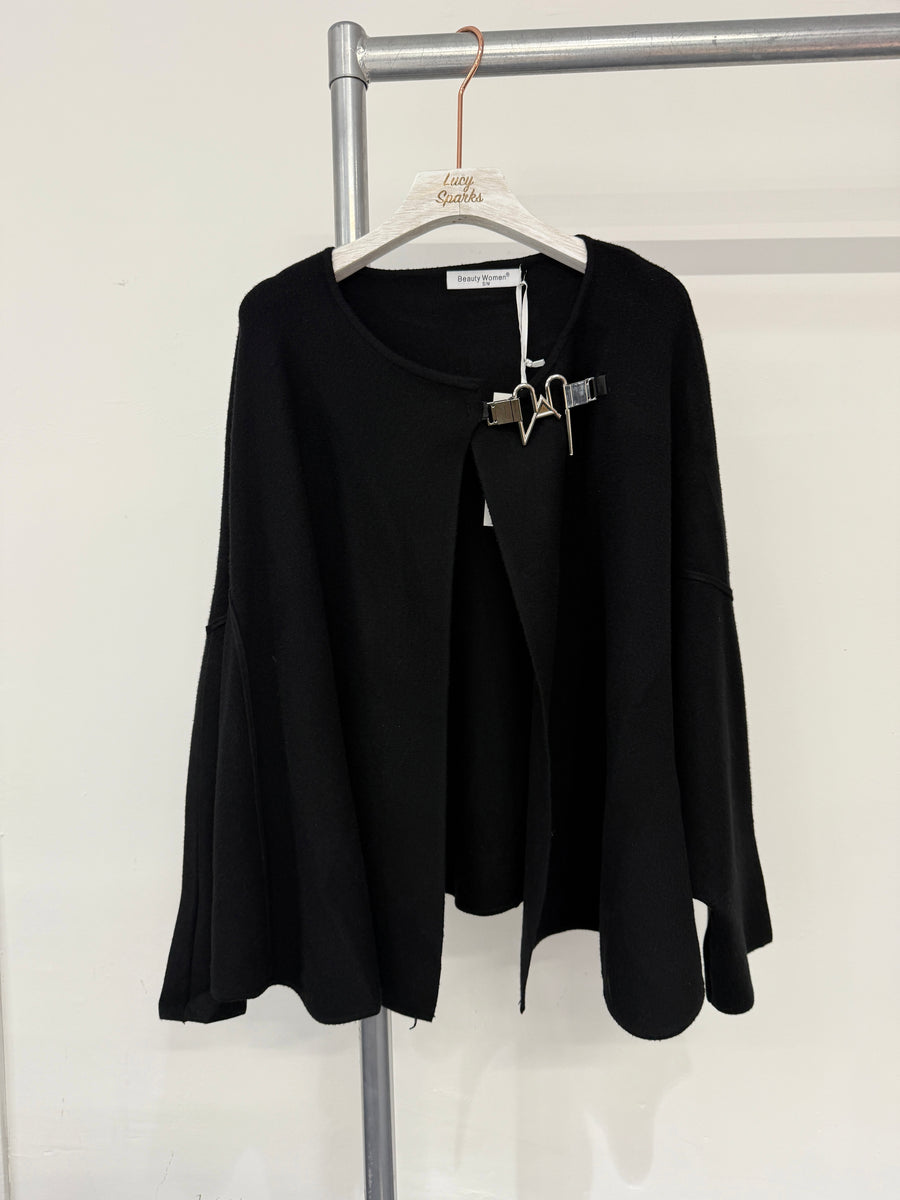 Heavy Knit Cape With Metal Buckle