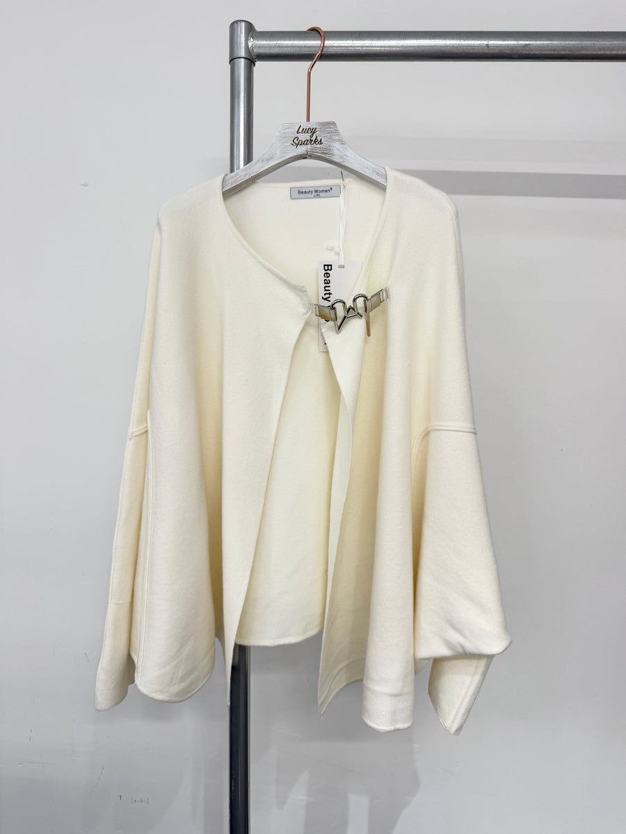 Heavy Knit Cape With Metal Buckle