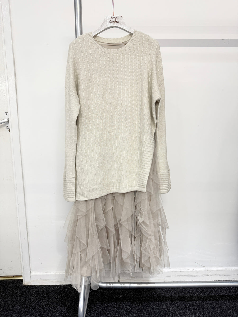 Wool Blend Vertical Stitching Design Jumper Matched With Ruffled Mesh Dress. 2 Piece Item