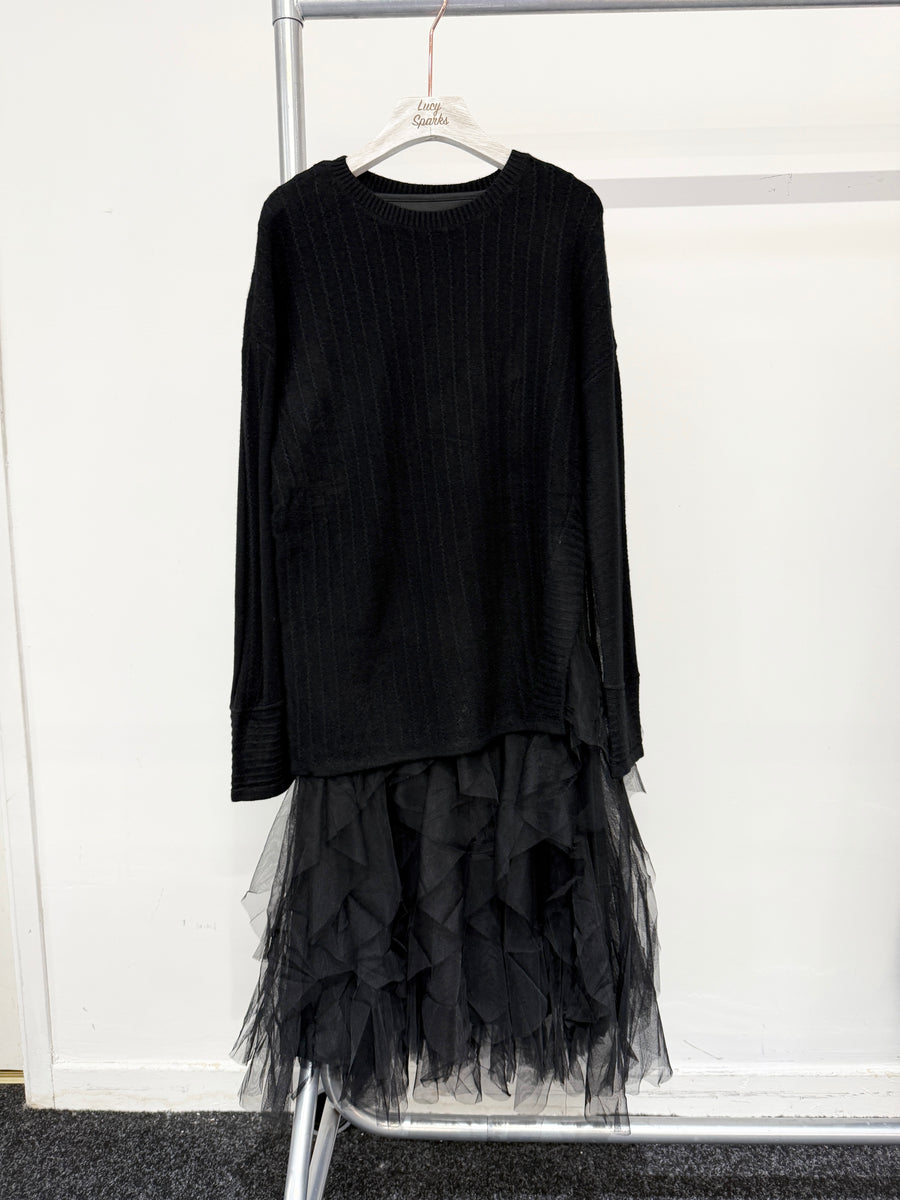 Wool Blend Vertical Stitching Design Jumper Matched With Ruffled Mesh Dress. 2 Piece Item