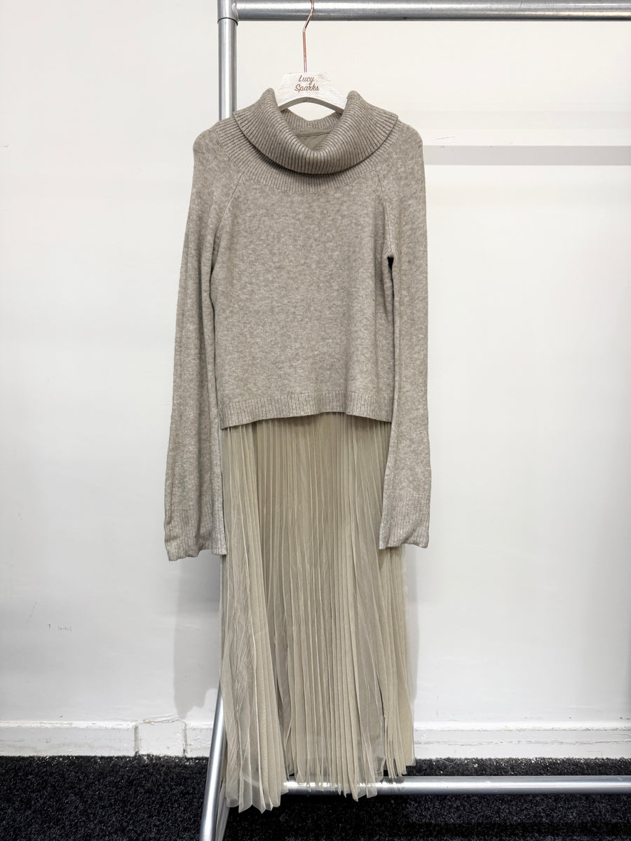 Wool Blend Premium Knit Jumper With Pleated Mesh Dress