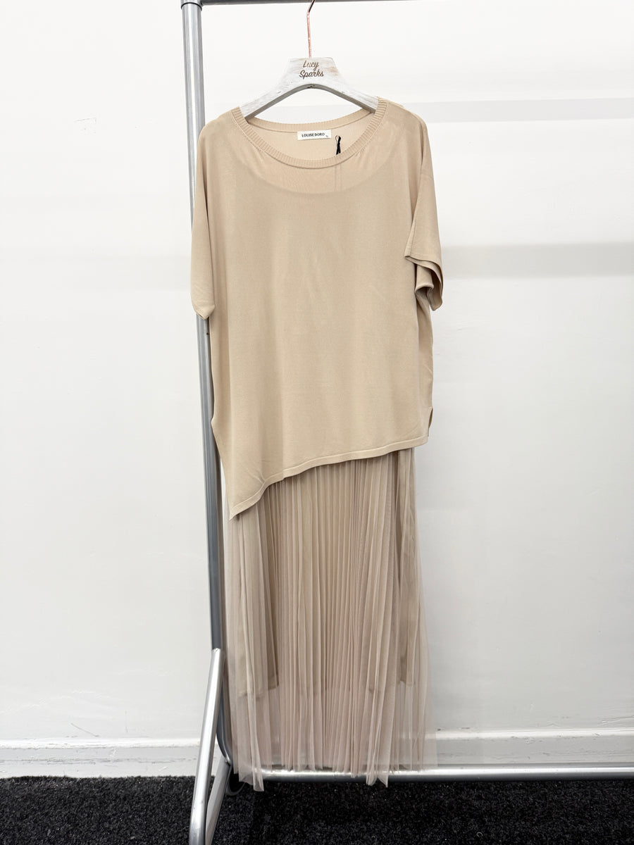 LUXURY FINE KNIT TOP MATCHED WITH PLEATED DRESS