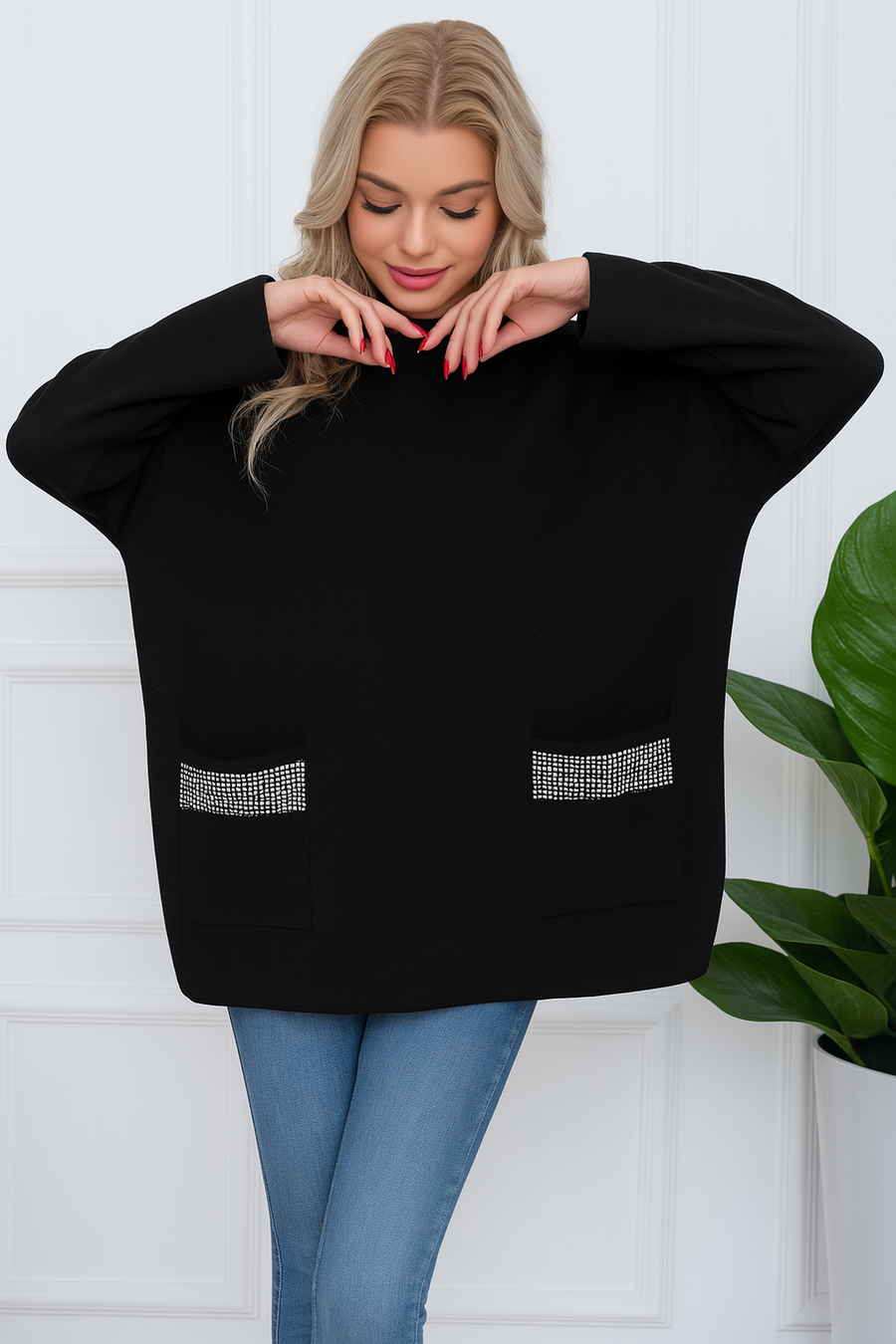OVERSIZED HEAVY KNIT JUMPER WITH CRYSTALS ON POCKETS