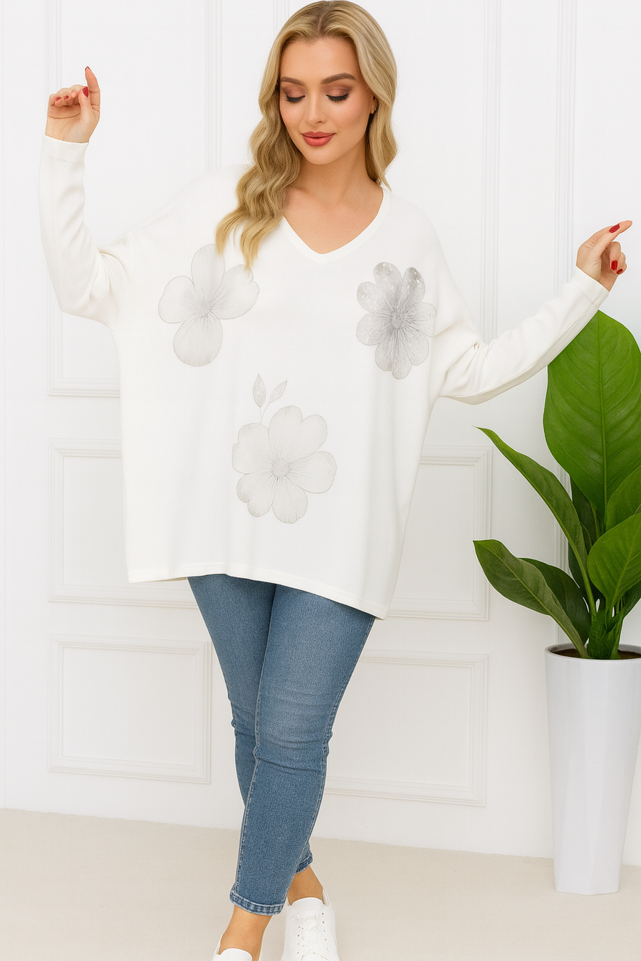 SOFT KNIT JUMPER WITH FLORAL DESIGN