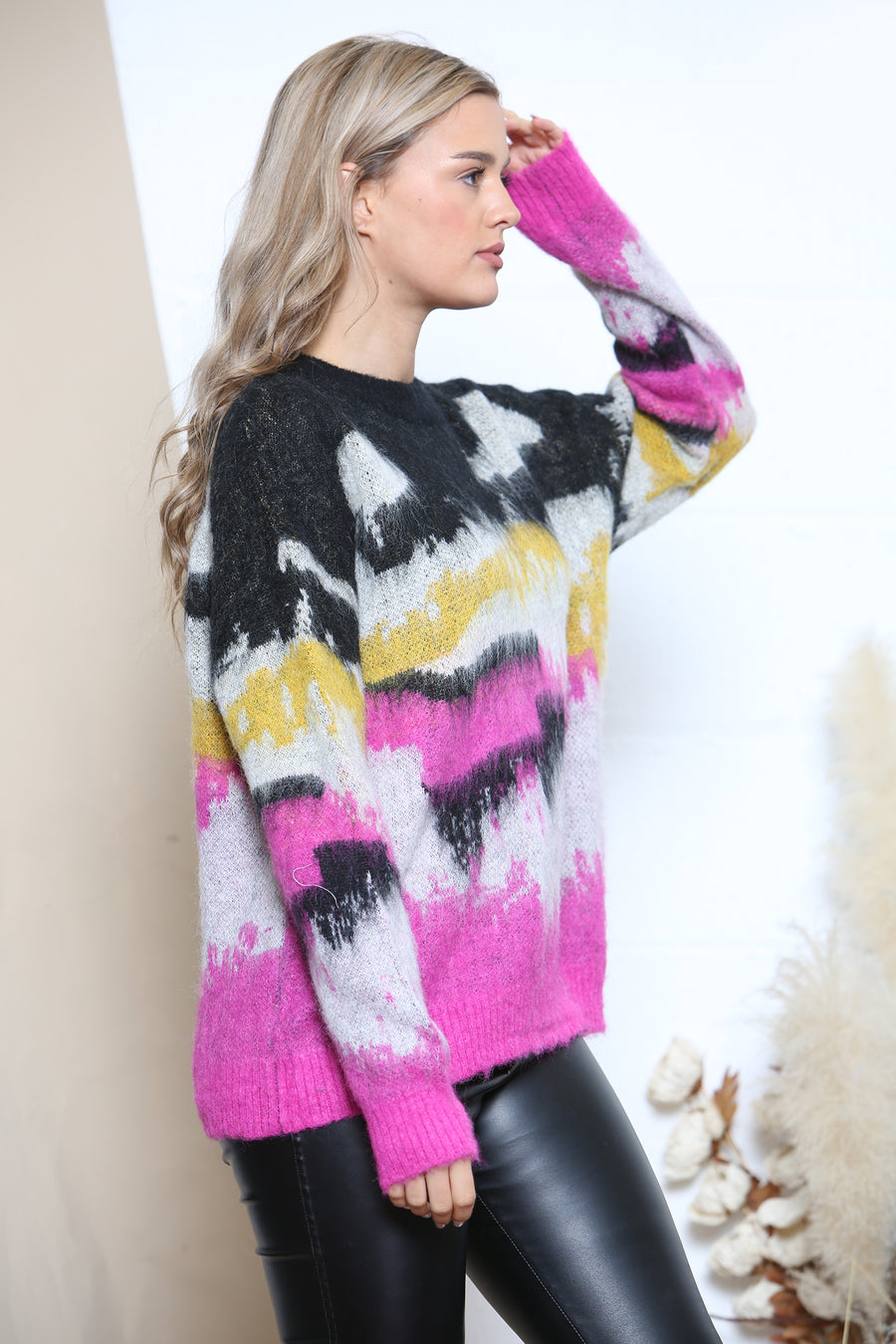 Art print fluffy jumper