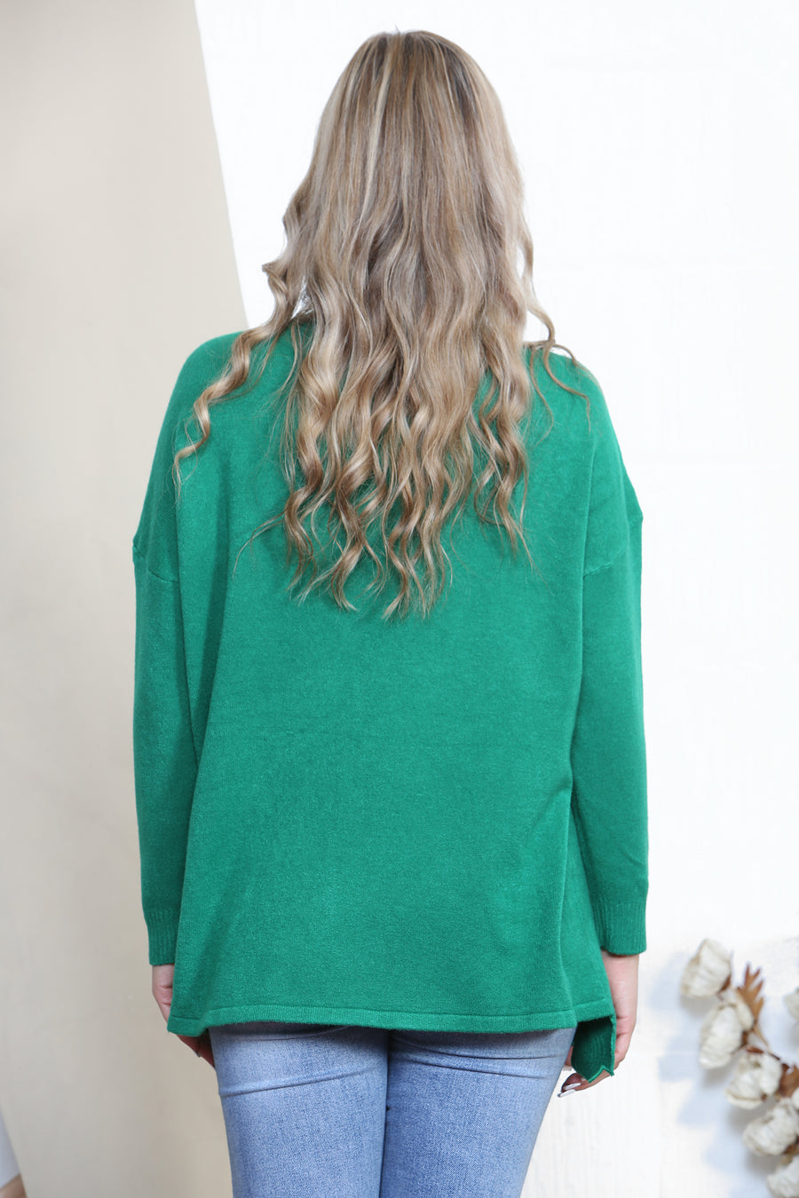 Long sleeve jumper with spiral pattern