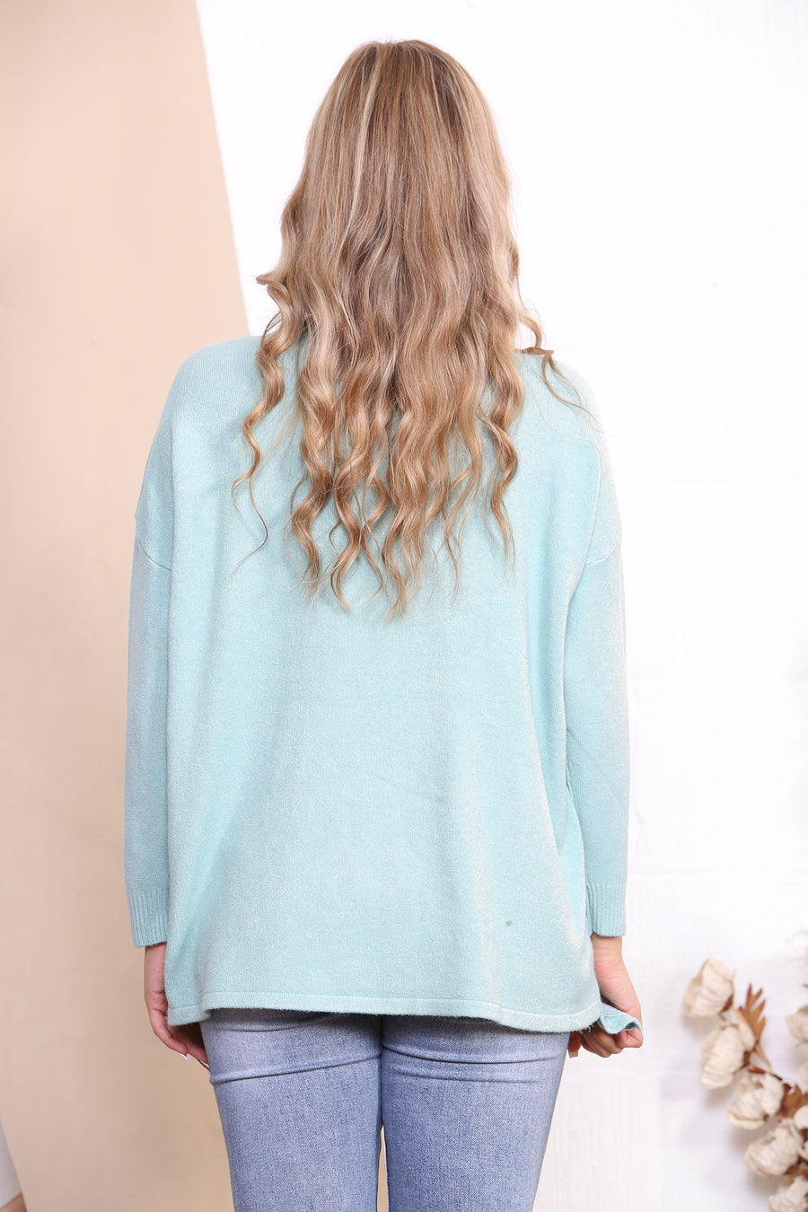 Long sleeve jumper with spiral pattern