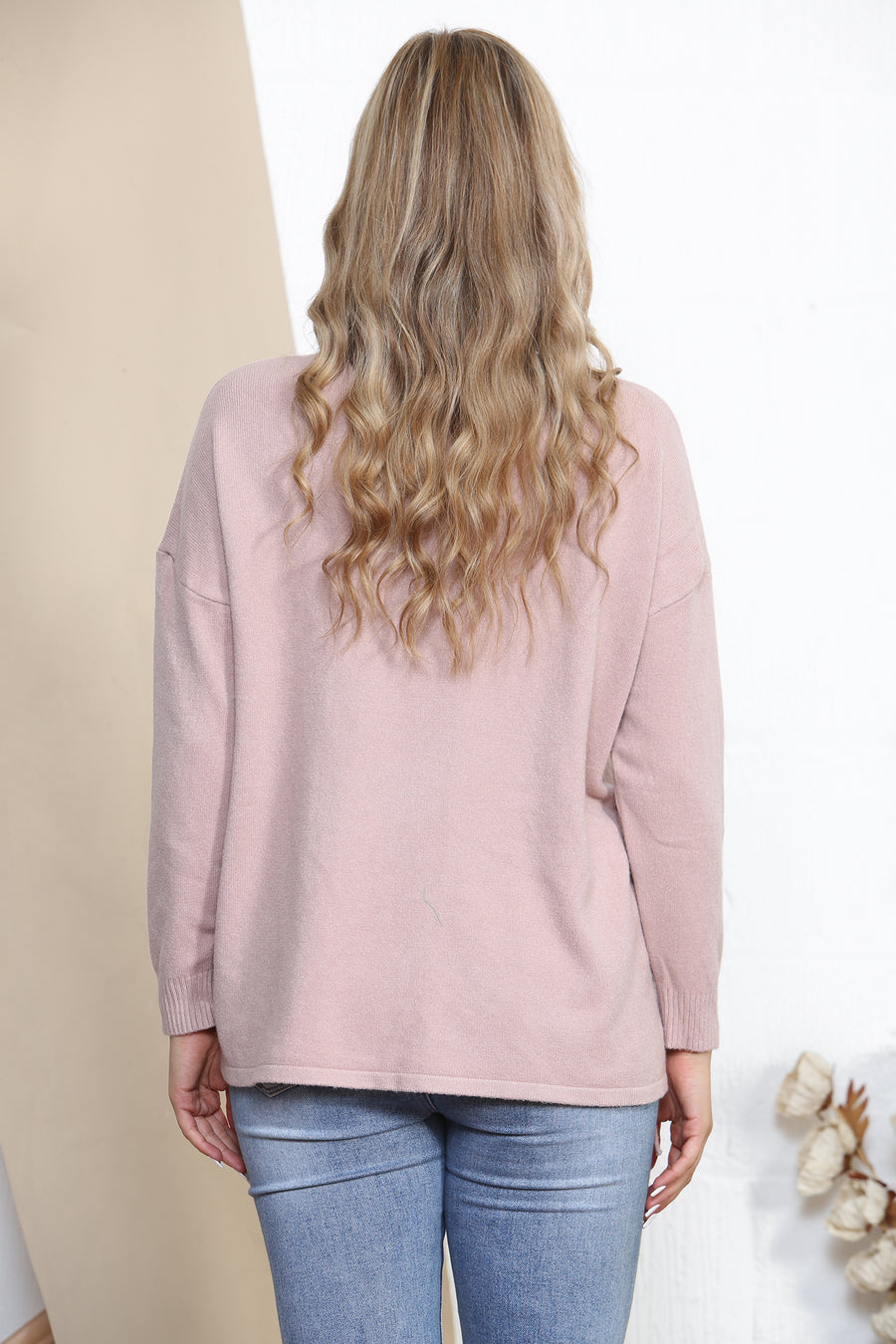 Long sleeve jumper with spiral pattern