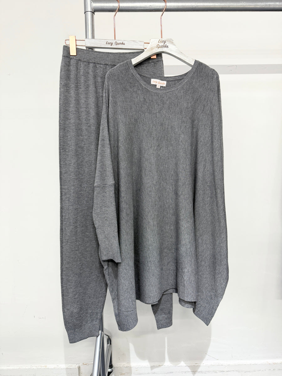 Soft Knit Jumper Matched With Leggings