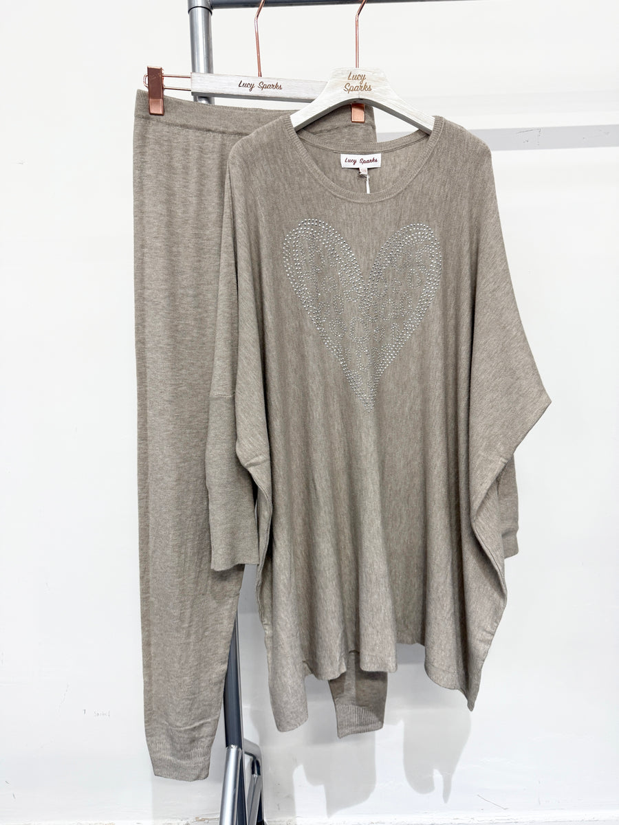 soft knit plus size jumper with crystals diamanté heart shaped design matched with leggings