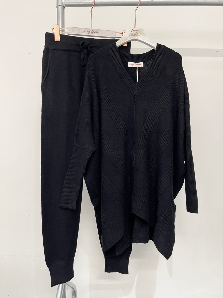 Premium Knit Oversized v Neck Ribbed Design Jumper Matched With Trousers With Pockets, Elasticated Waist And Waist Tie