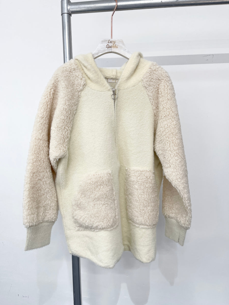 Soft Hooded Teddy Jacket With Front Pockets And Zip Fastening