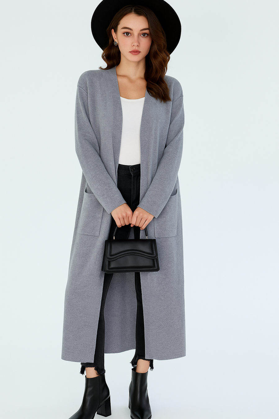 LONG SOFT KNIT CARDIGAN WITH POCKETS AND ZIP CLOSURE