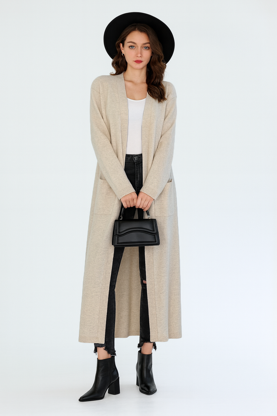 LONG SOFT KNIT CARDIGAN WITH POCKETS AND ZIP CLOSURE