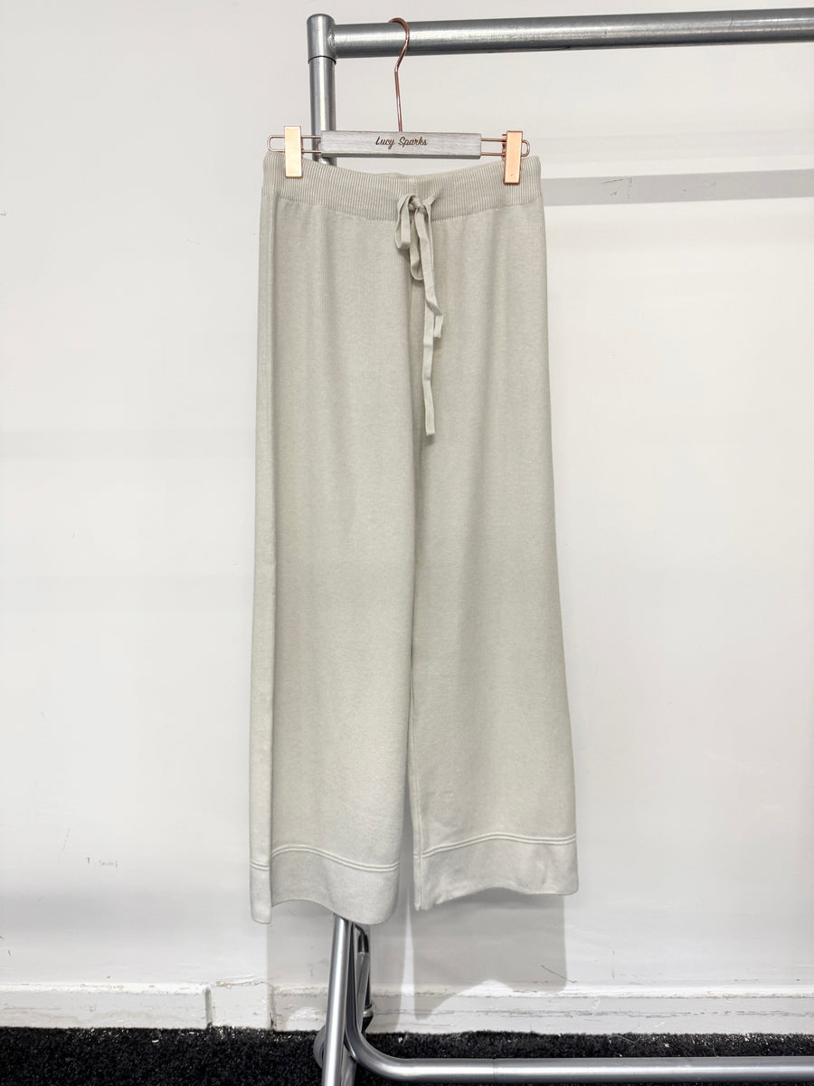 Premium Quilt Knit Wide Leg Trousers With Drawstrings And Elasticated Waistband