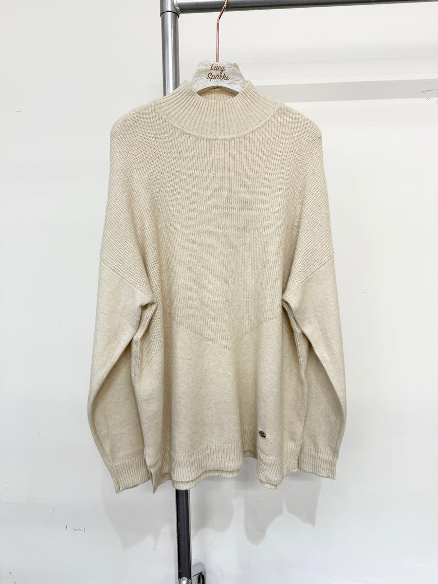 Soft Knit Chunky Jumper With Special Knitting Design