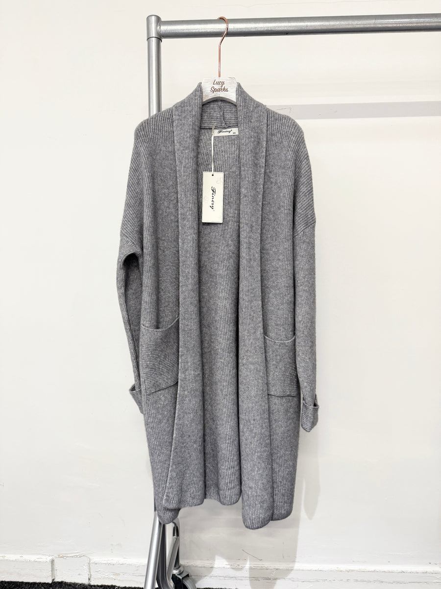 Premium Quality Ribbed Knit Cardigan With Pockets