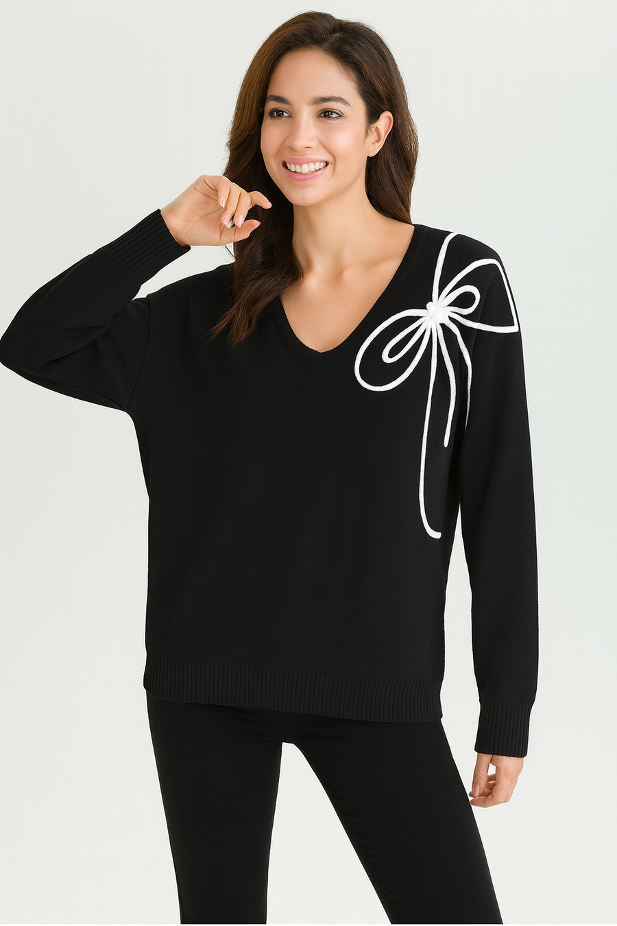 SOFT KNIT JUMPER WITH BOW DESIGN