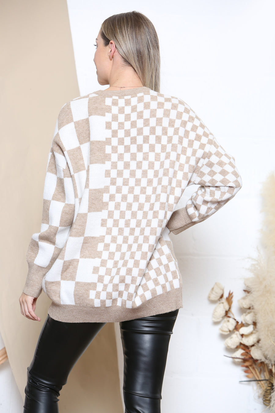 Relaxed fit checker pattern jumper